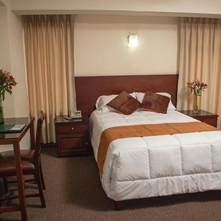 Hotel Ferrua リマ エクステリア 写真
