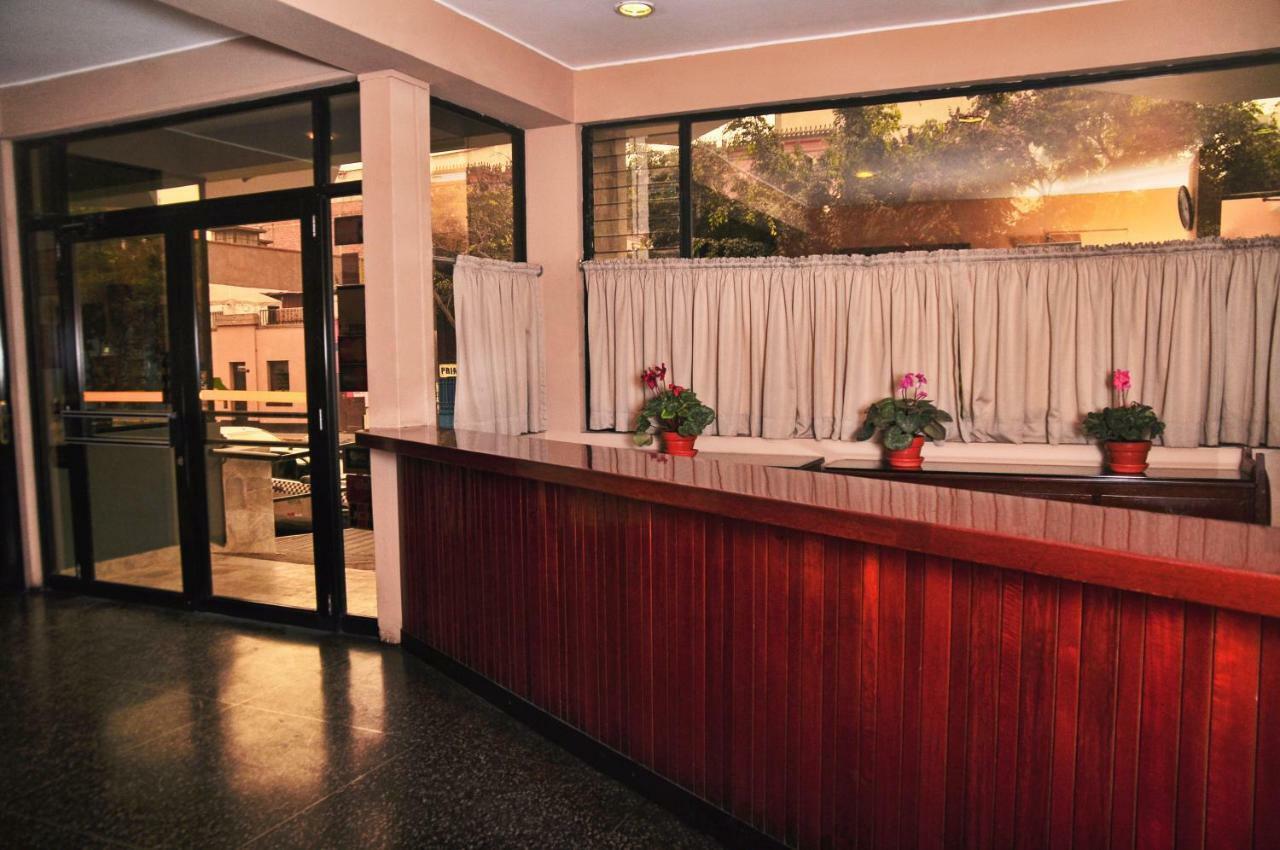 Hotel Ferrua リマ エクステリア 写真