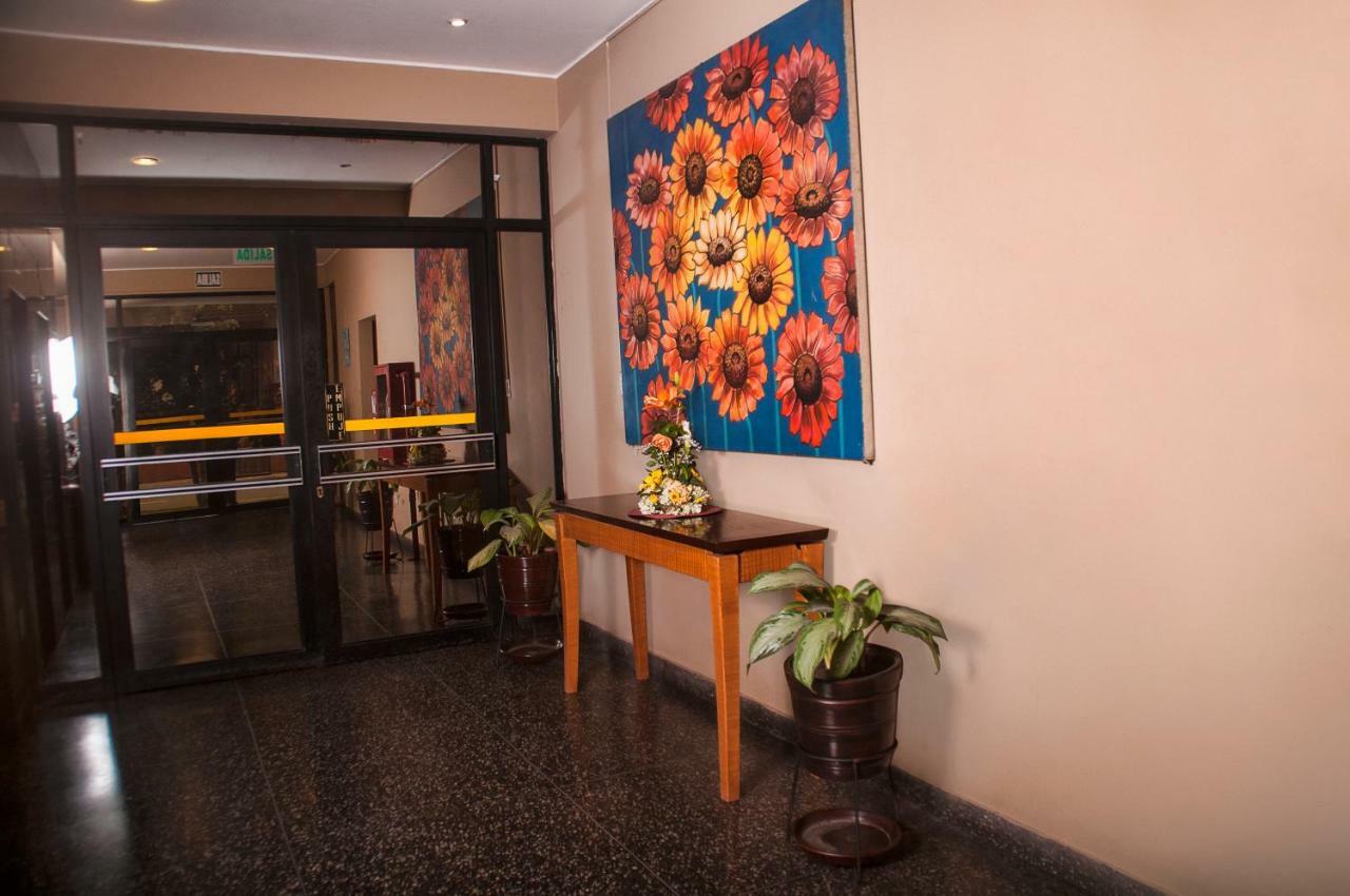 Hotel Ferrua リマ エクステリア 写真
