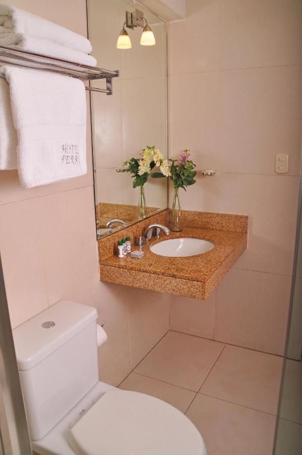 Hotel Ferrua リマ エクステリア 写真